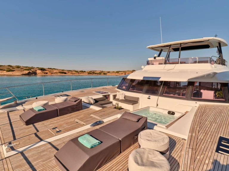 Wynajem Luksusowy jacht Fountaine Pajot z patentem 