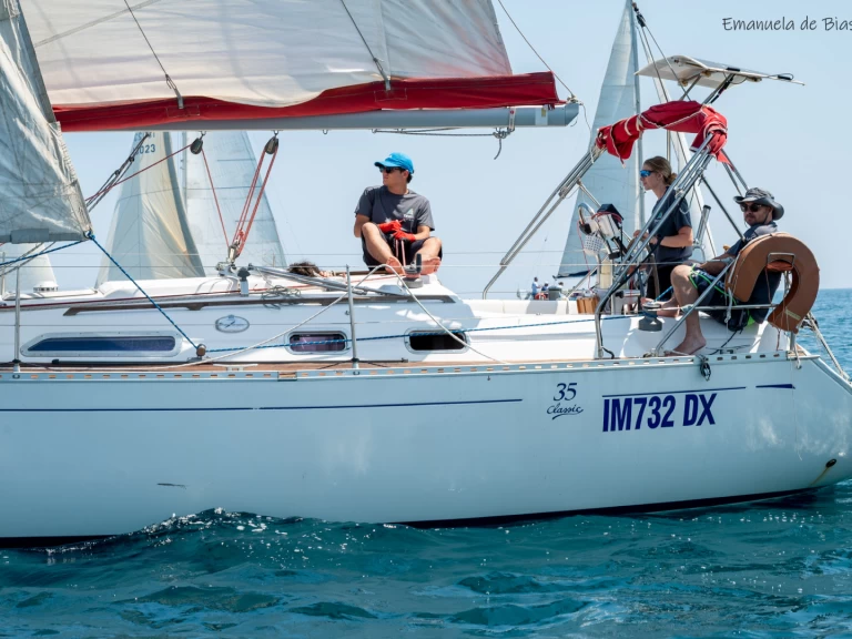 Wynajem Żaglowiec Dufour z patentem 