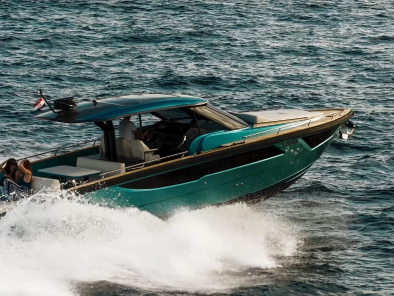 Wynajem Luksusowy jacht FORZA z patentem 