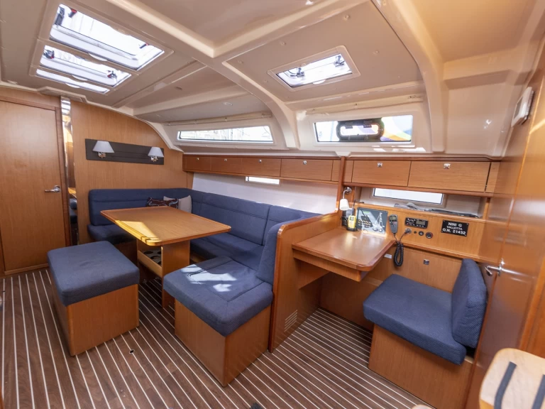 Wynajmij Bavaria Bavaria 41 Cruiser w Kalkara