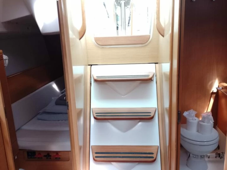 Wynajem Żaglowiec w Gouvia - Jeanneau Sun Odyssey 33i