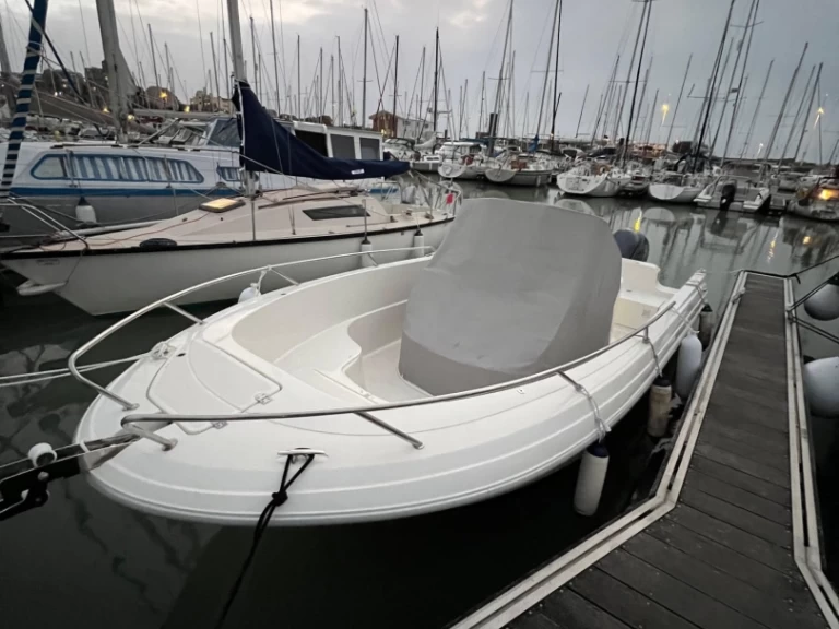 Wynajem w La Flotte- Pacific Craft Pacific Craft 670 na SamBoat