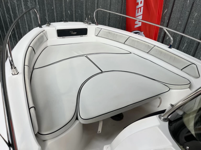 Wynajmij Ranieri Voyager 18 S w Gruissan