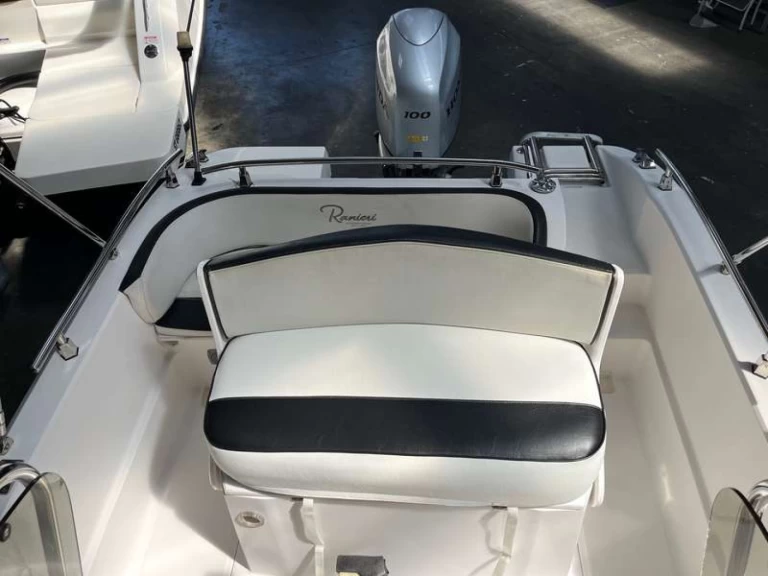 Wynajem łodzi Gruissan tanio Voyager 18 S