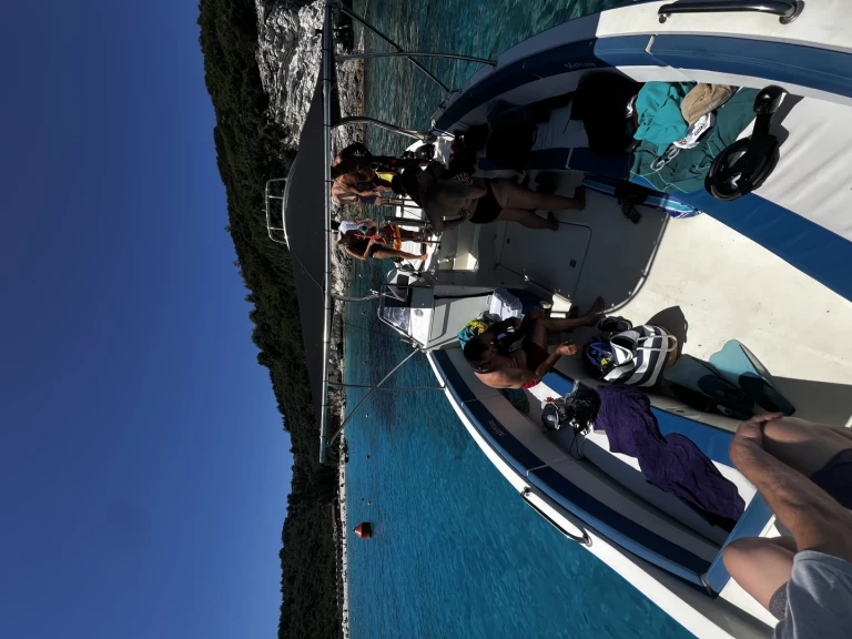 Wynajem łodzi Mercan 32 excursion  w Vráchos na SamBoat 