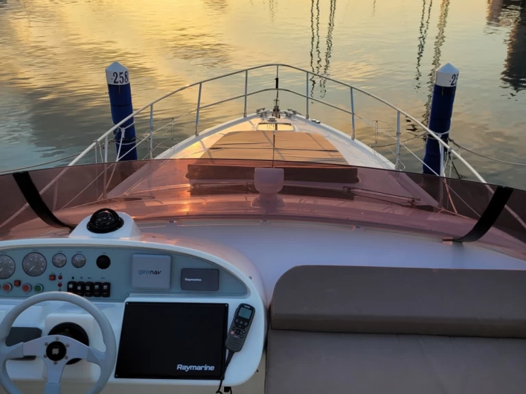 Wynajmij CARNEVALLI 130S w Tribunj