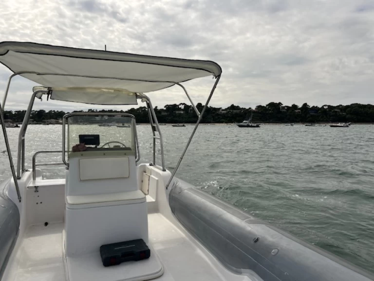 Wynajem Łódż półsztywna w Piraillan - Sacs Sacs S 750 Madras