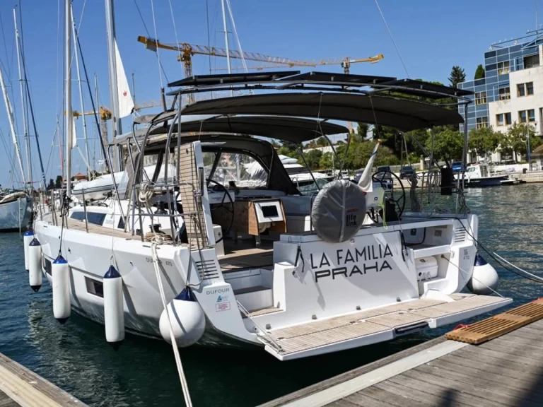 Wynajmij Żaglowiec z lub bez skippera Dufour w Zadar