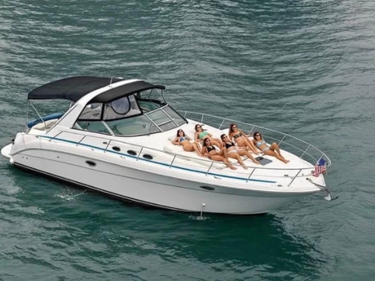 Wynajem Motorówka w Miami - Sea Ray Sea Ray 400 Sundancer