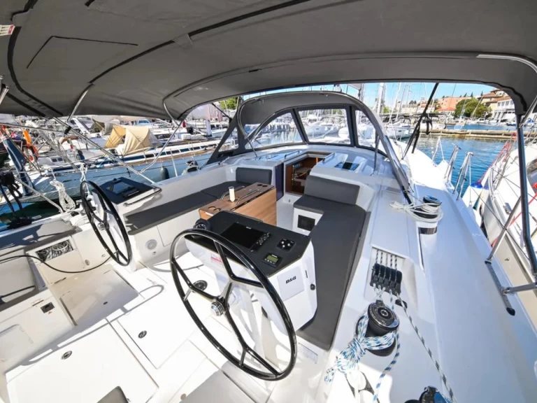 Żaglowiec do wynajmu w Zadar w najlepszej cenie