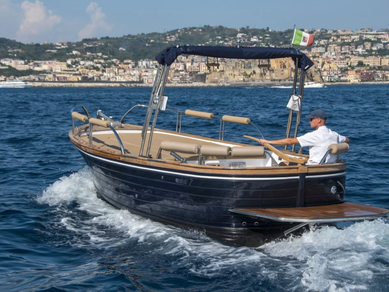 Wynajem łodzi La Spezia tanio 7