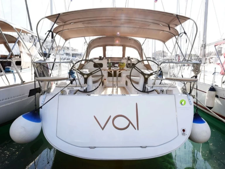 Wynajem łodzi Sutomišćica tanio Impression 40