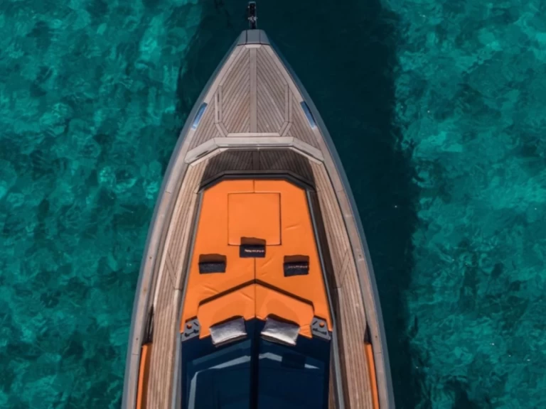 Wynajem łodzi Ibiza Town tanio EVO 43