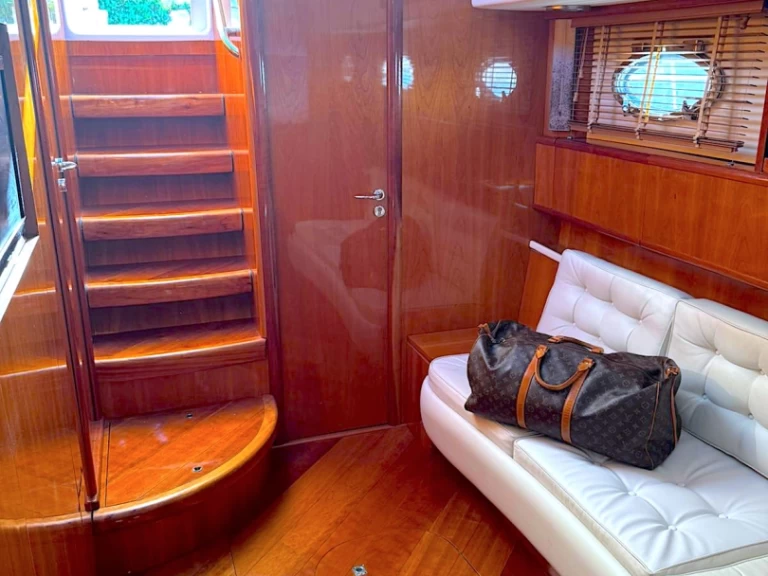 Motorówka do wynajmu w Tropea w najlepszej cenie