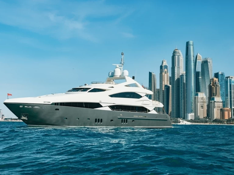 Wynajmij Azimut Freedom w Dubaï harbour