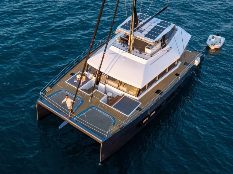 Wynajem łodzi Lavrio tanio Catamaran J-Yachts