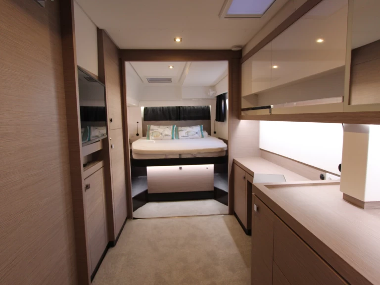 Wynajmij Katamaran z lub bez skippera Fountaine Pajot w Olbia