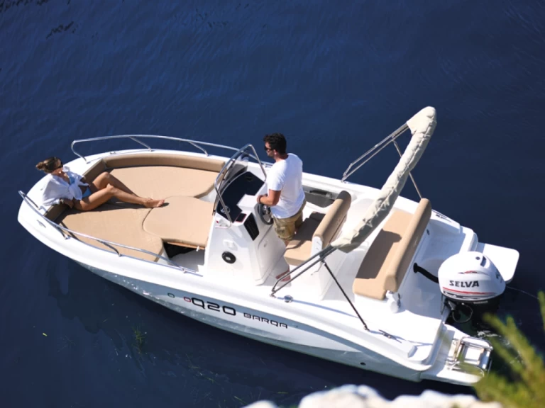 Wynajem łodzi Valencia tanio Q20