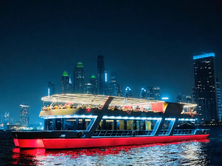 Wynajem łodzi Dubaï harbour tanio X15