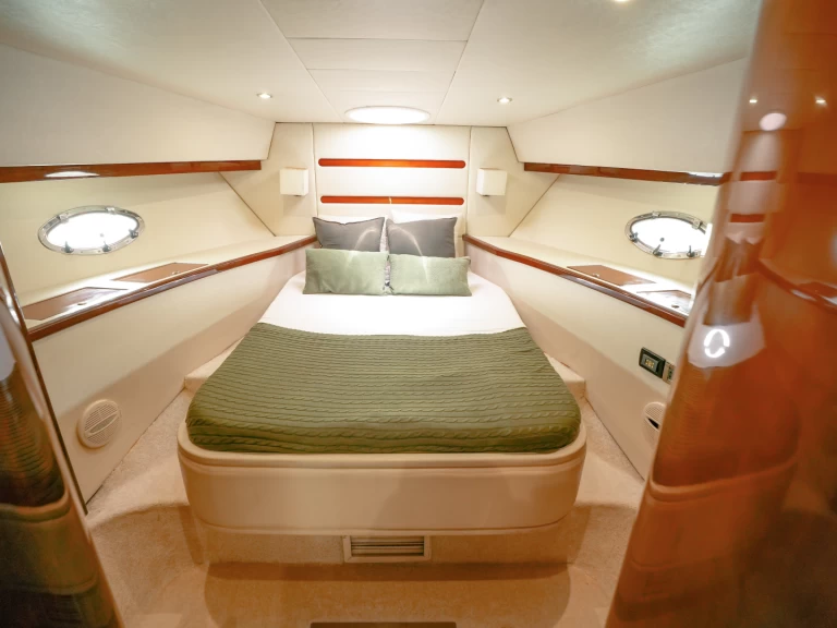 Motorówka do wynajmu w Dubaï harbour w najlepszej cenie