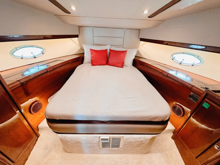 Wynajmij Gulf Craft - Majesty Yachts X4 w Dubaï harbour