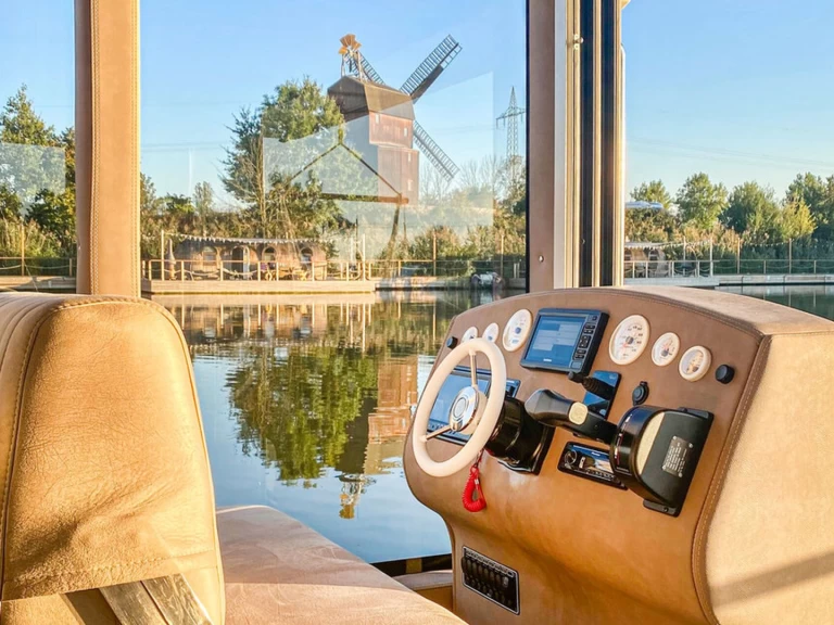 Wynajmij Luxboot Luxboot w Buchholz City