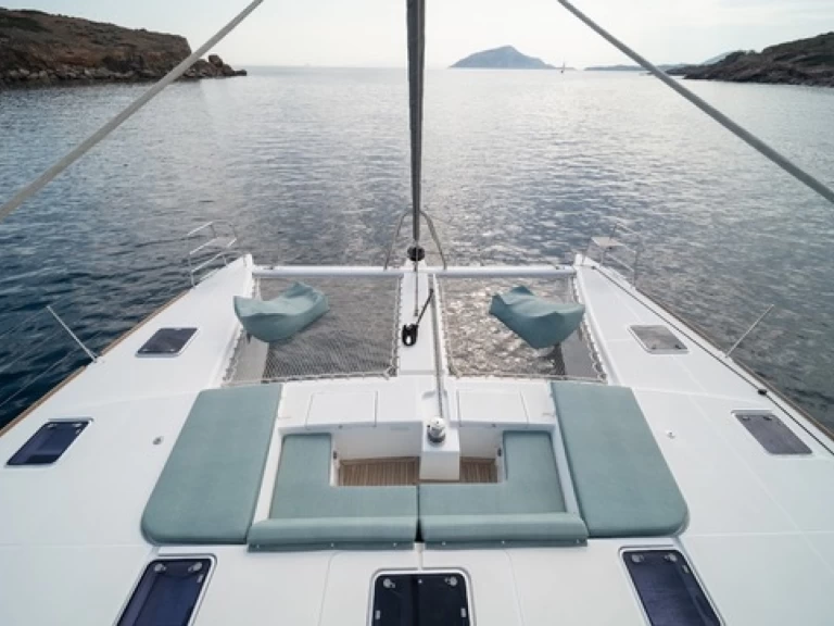 Wynajmij Lagoon Lagoon 560 w Nea Peramos