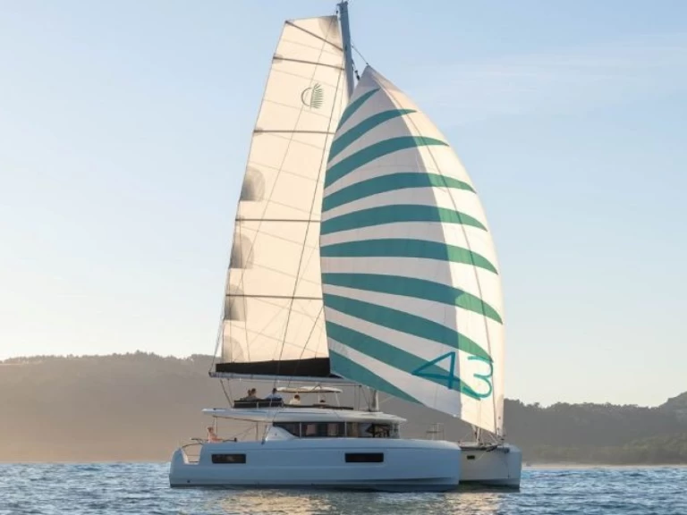 Wynajmij Lagoon Lagoon 43 w Parham Town