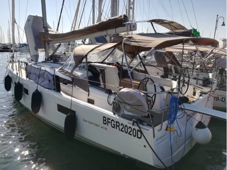 Wynajem w San Vincenzo- Jeanneau Sun Odyssey 410 na SamBoat
