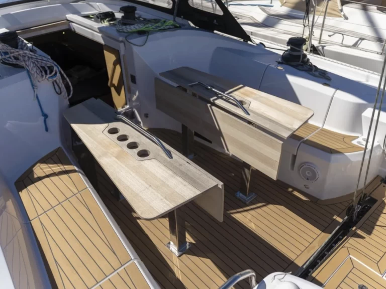 Wynajmij Elan Elan E6 w Biograd na Moru