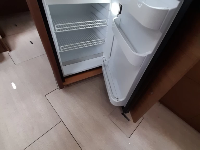 Żaglowiec do wynajmu w Lefkáda w najlepszej cenie