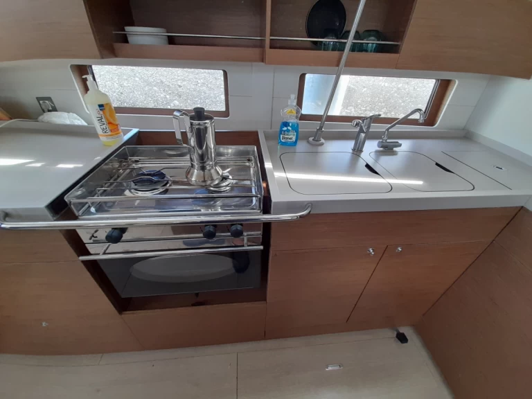 Bénéteau Oceanis 46.1 między profesjonalistami a osobami prywatnymi w Lefkáda