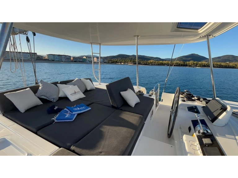 Katamaran do wynajmu w Port Grimaud w najlepszej cenie