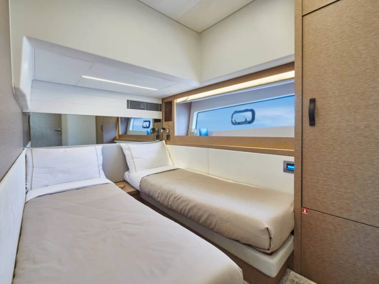 Wynajem Luksusowy jacht Jeanneau z patentem 