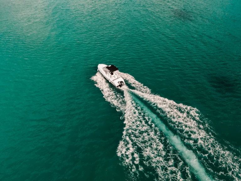 Motorówka do wynajmu w Le Gosier w najlepszej cenie