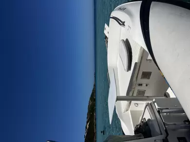 Zar Zar 47 między profesjonalistami a osobami prywatnymi w Saint-Florent