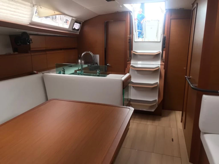 Wynajem łodzi Palma de Mallorca tanio Sun Odyssey 419