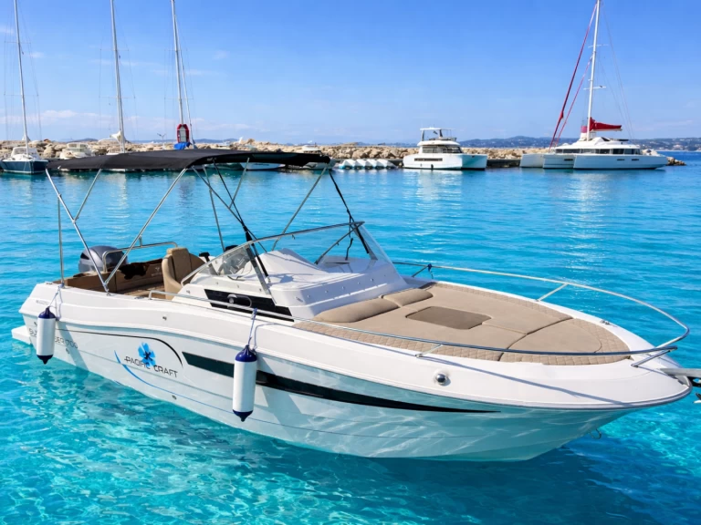 Wynajem w Saint-Laurent-du-Var- Pacific Craft Pacific Craft 700 SC na SamBoat