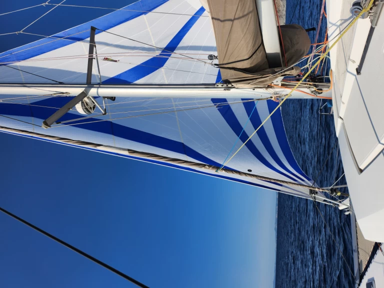 Wynajem Katamaran Fountaine Pajot z patentem 