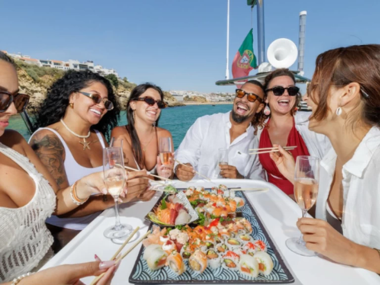 Wynajmij Fountaine Pajot Maryland 37 w Vilamoura