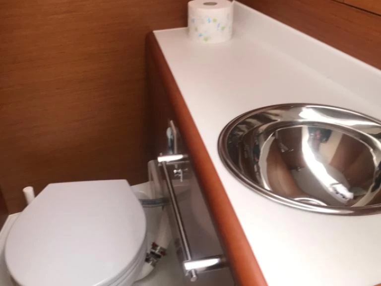 Jeanneau Sun Odyssey 419 między profesjonalistami a osobami prywatnymi w Palma de Mallorca