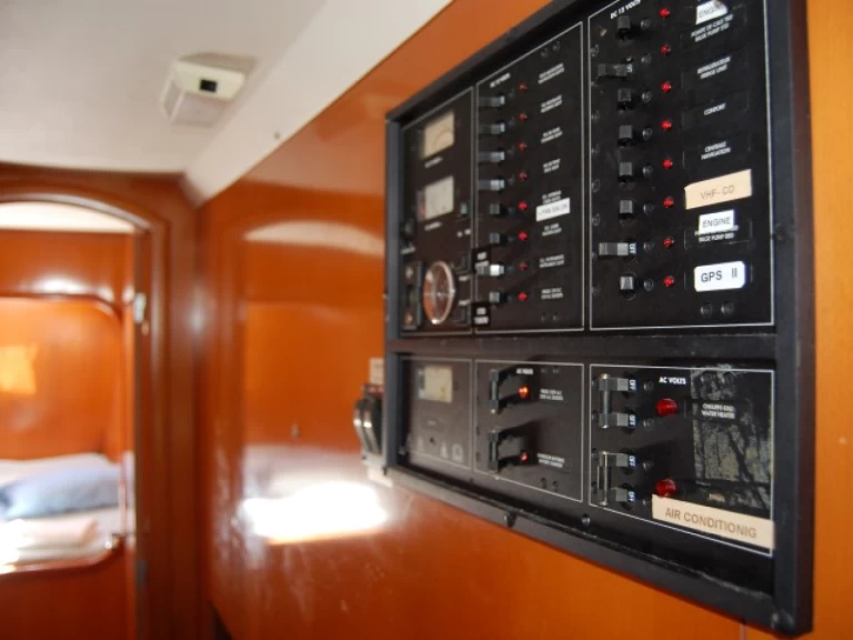 Lagoon Lagoon 410 między profesjonalistami a osobami prywatnymi w Cienfuegos