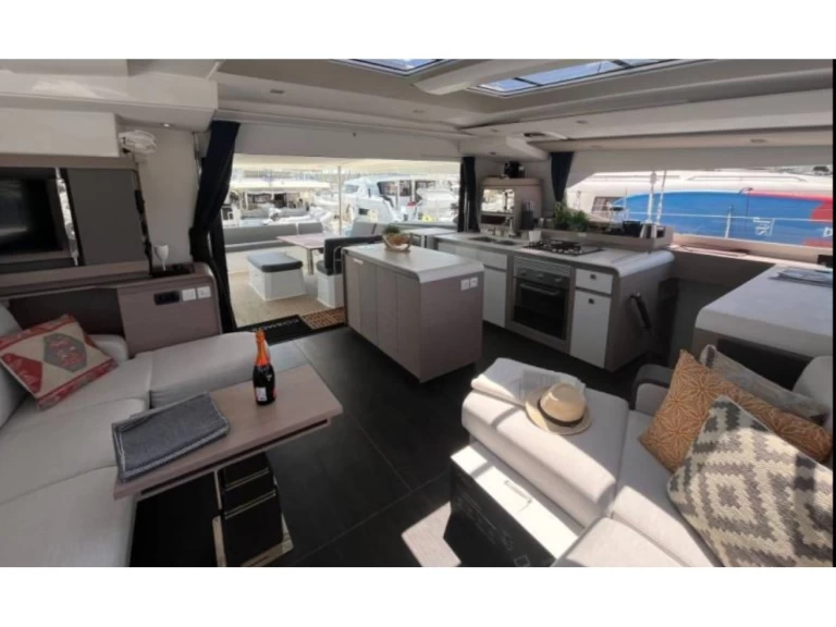 Wynajem w Alimos- Fountaine Pajot Aura 51 na SamBoat