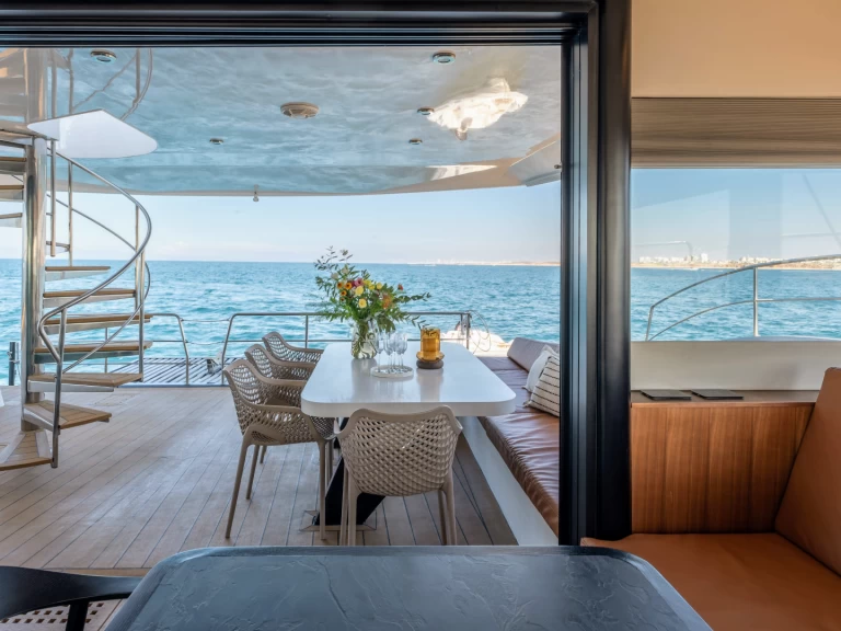 Wynajem Katamaran w Lavrio -  Catamaran J-Yachts