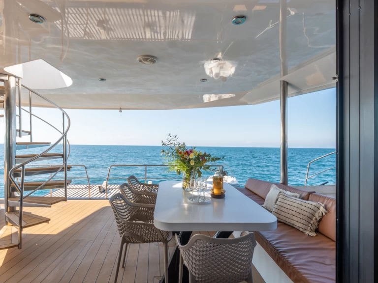 Wynajmij Katamaran z lub bez skippera  w Lavrio