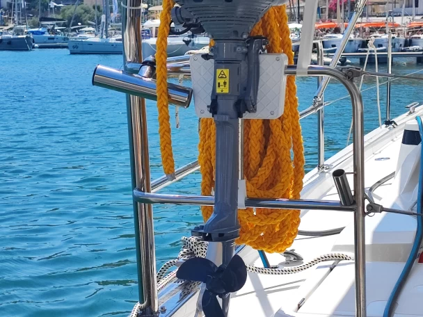 Wynajem Żaglowiec Bavaria z patentem 