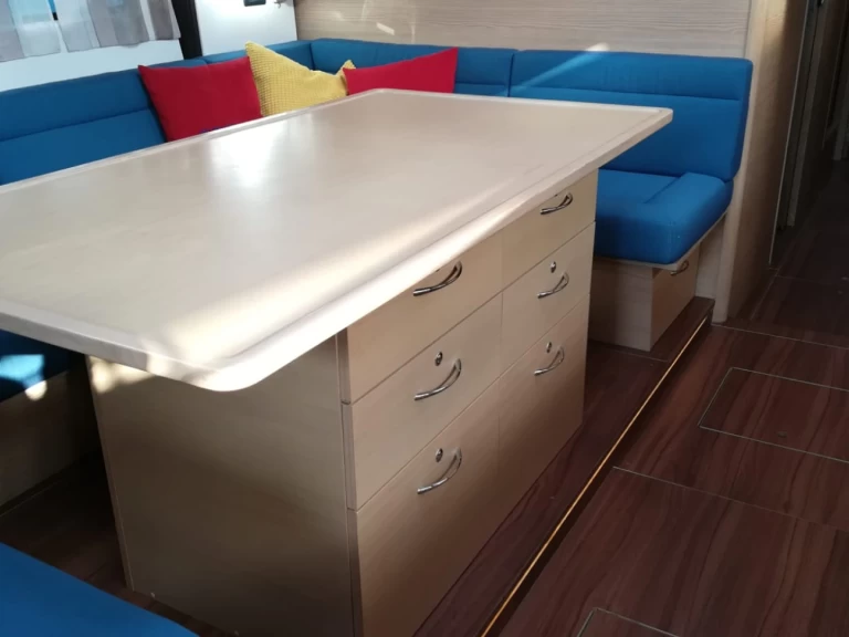 Żaglowiec do wynajmu w Punat w najlepszej cenie