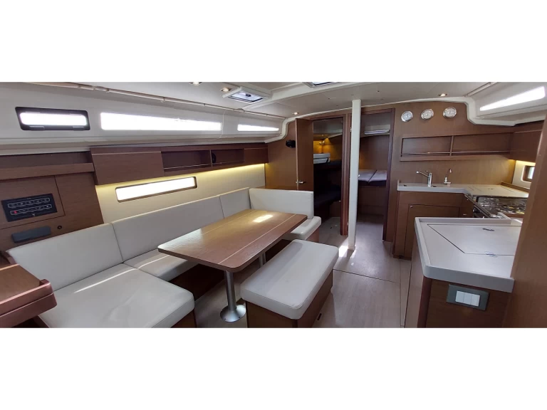 Wynajem Żaglowiec w Olbia - Bénéteau Oceanis 40.1