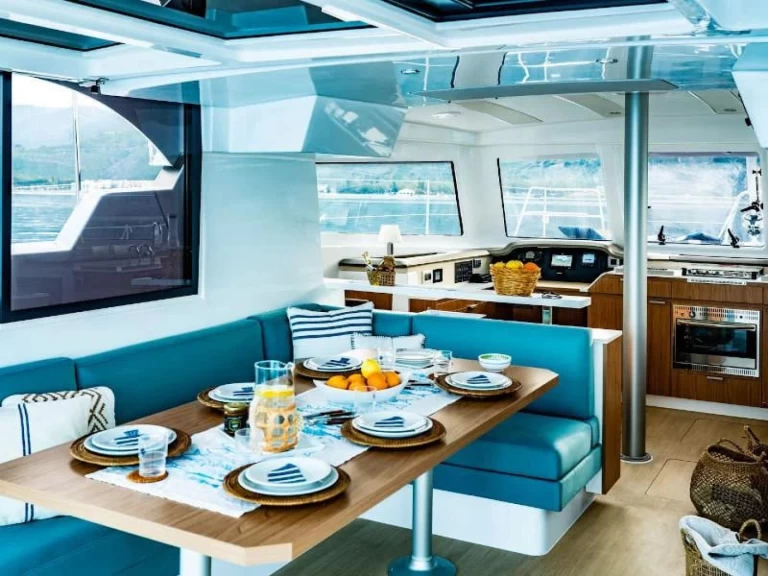 Wynajem Katamaran Bali z patentem 