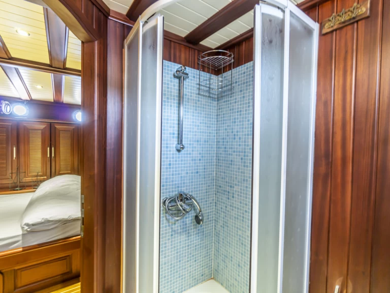  Gulet 79 Ft między profesjonalistami a osobami prywatnymi w Bodrum